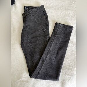 Celebrity Pink Dark Gray Crocodile Print Skinny Jeans